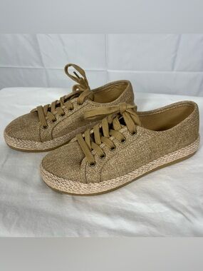 Tommy Bahama tan espadrille sneakers